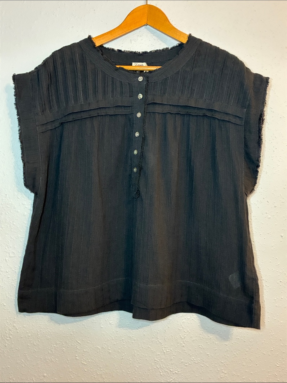 Faherty Black Short-Sleeve Button-Front Blouse